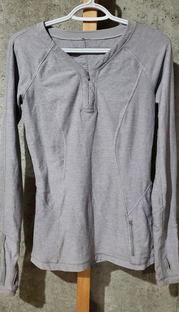 Lululemon Women Running VNeck Longsleeve Lightweight Pullover Sweater Gray size4